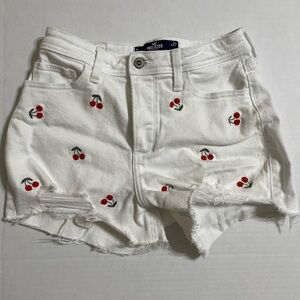 Hollister Curvy High Rise Mom Jean Shorts novelty cherry embroidered size 27